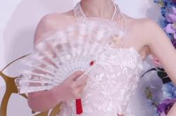 从荧幕到峡谷：明星(xīng)召唤师们與(yǔ)LOL手游的“双向奔赴”