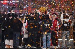 AG蝉联KPL年总冠军，赛事现场观众人数破(pò)世界纪录