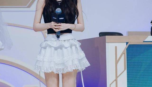 Rita的逆袭之路！电竞解说到娛(yú)乐圈女神，跨界走得飞起！