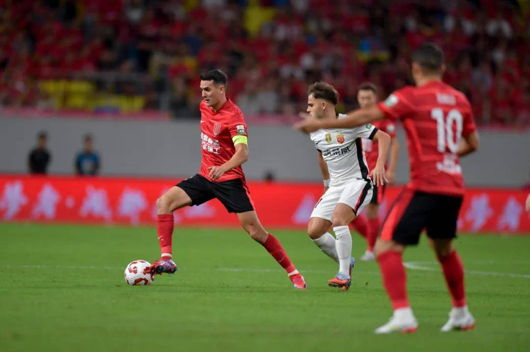 榜首大战,胜!成都蓉城登顶