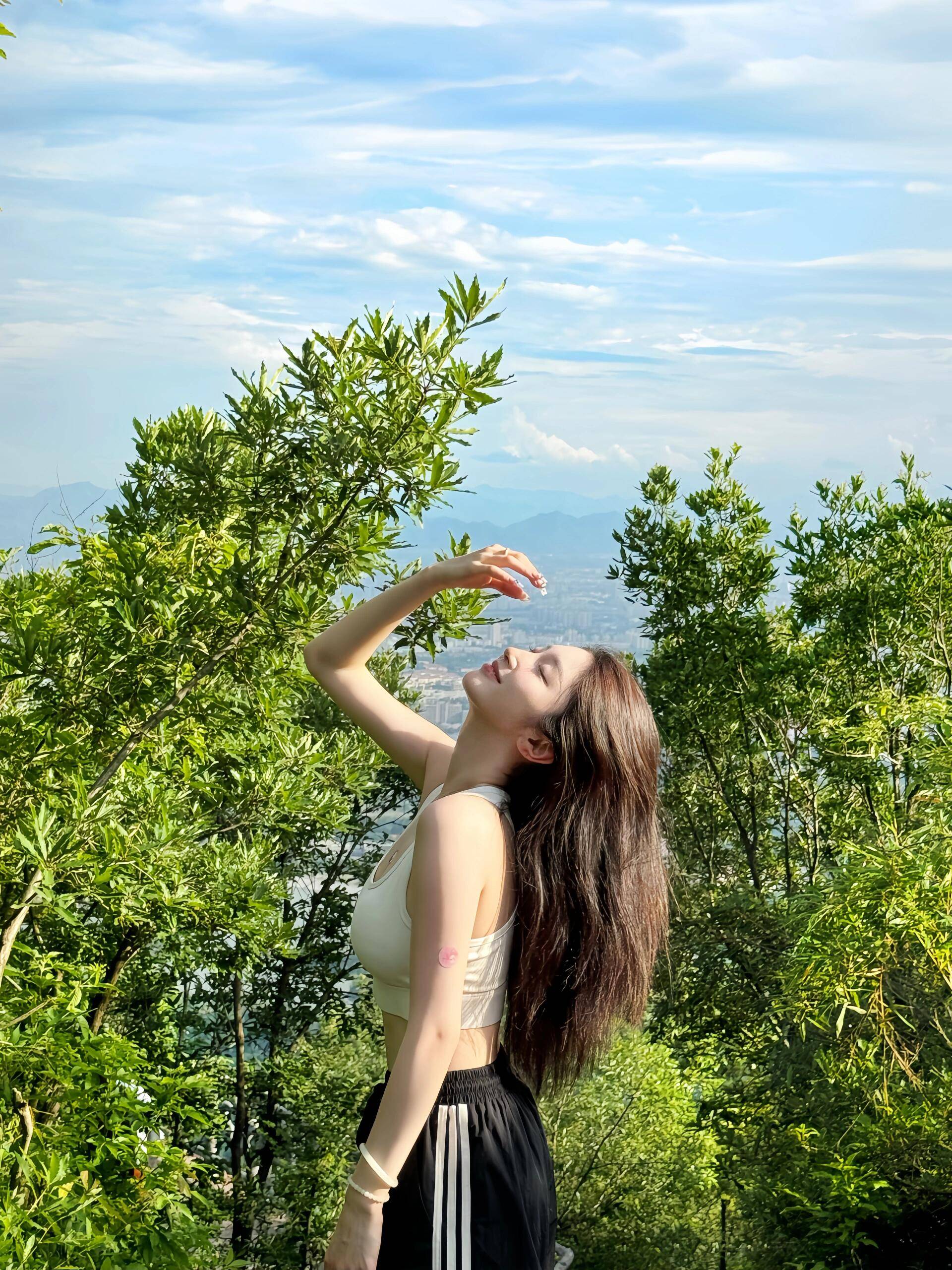 张家界门票2025门票多少钱?2025门票价格预测+购买指南,提前收藏!