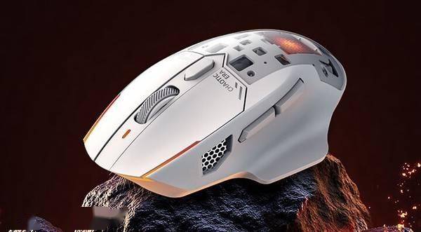 黑鲨星闪冷暖电竞鼠标三体联名版开售 延迟仅0.125ms